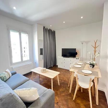 Apartment Loena Centre: Renovated 2-room Near Croisette