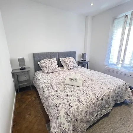 Loena Centre - Entier 2 Pieces - 4 Personnes - Proche Croisette Palais Festival - Internet Gratuit - Climatisation - Non Fumeur Appartement Cannes