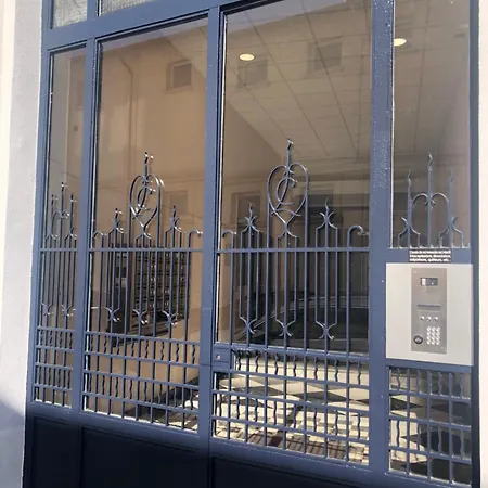 Apartment Loena Centre: Renovated 2-room Near Croisette