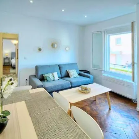 Loena Centre: Renovated 2-room Near Croisette